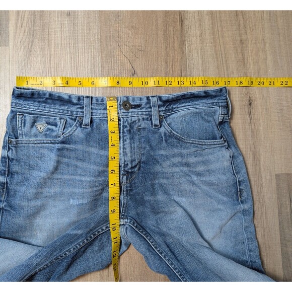 Guess Size 32X30 Desmond Relaxed Straight Jeans Distressed Whiskered Stretch - Picture 11 of 12